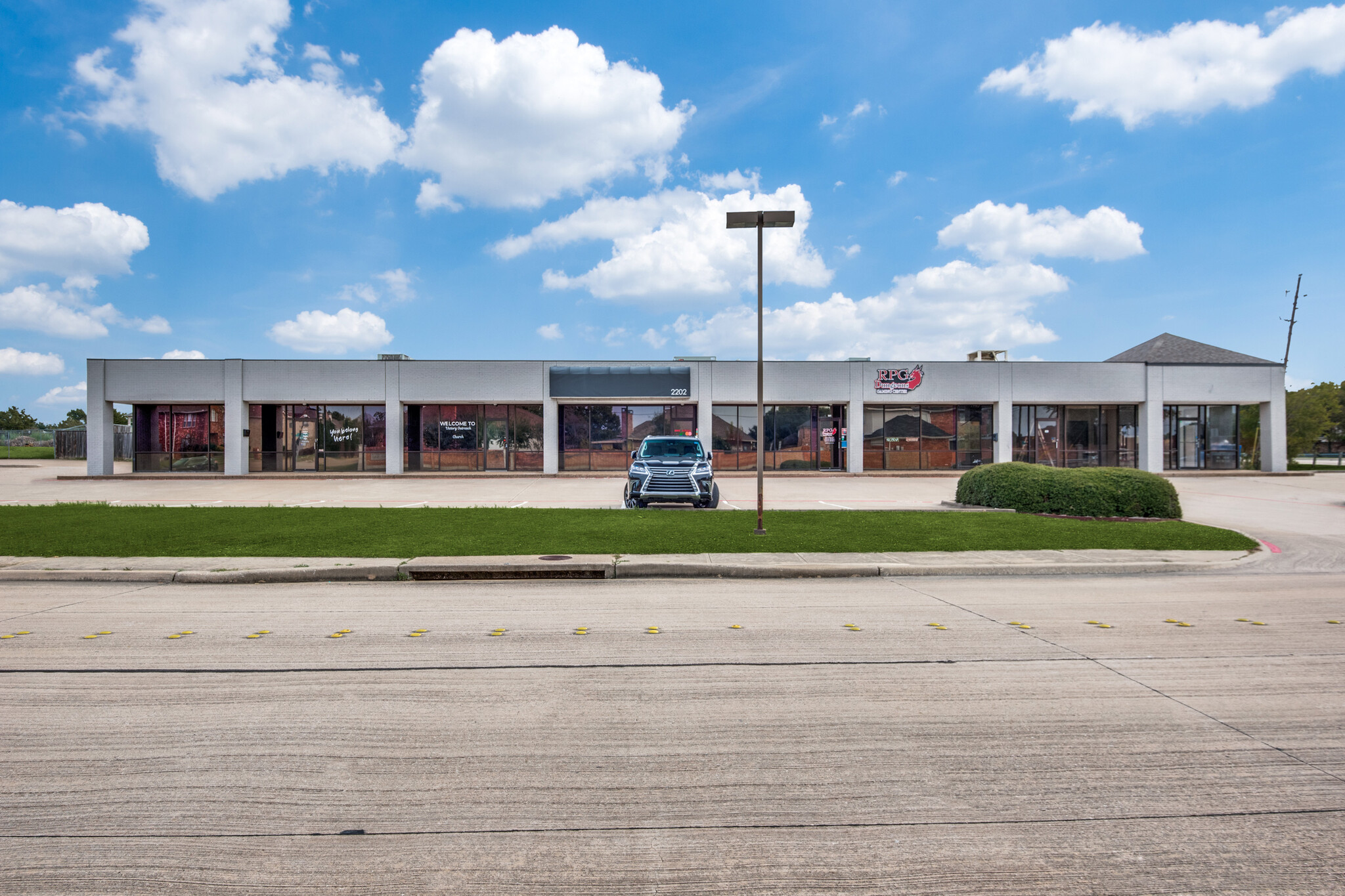 2202 Heads Ln, Carrollton, TX for sale Building Photo- Image 1 of 1