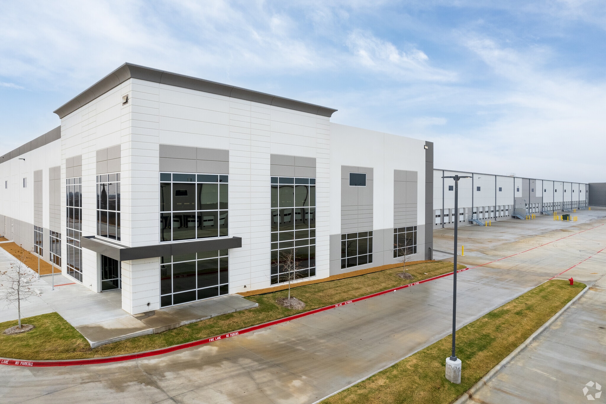 W Everman Pky, Fort Worth, TX for lease Building Photo- Image 1 of 7