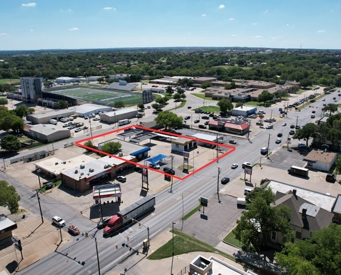 907 S Main St, Weatherford, TX for sale Building Photo- Image 1 of 1