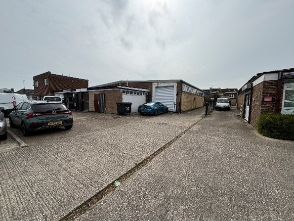 Durban Rd, Bognor Regis for lease - Primary Photo - Image 1 of 2