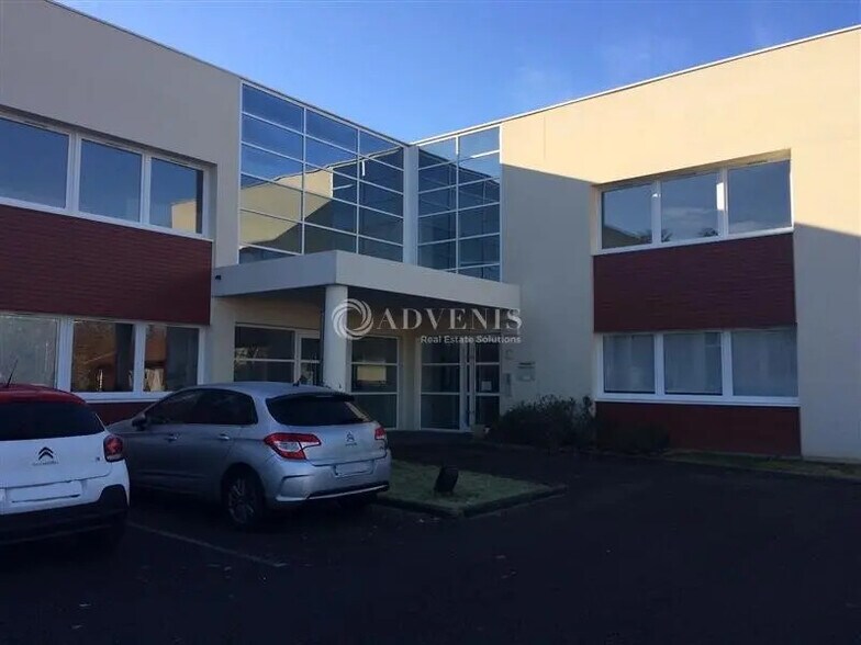 Office in Vendôme for lease - Building Photo - Image 1 of 7