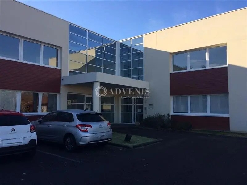 Office in Vendôme for lease Building Photo- Image 1 of 8