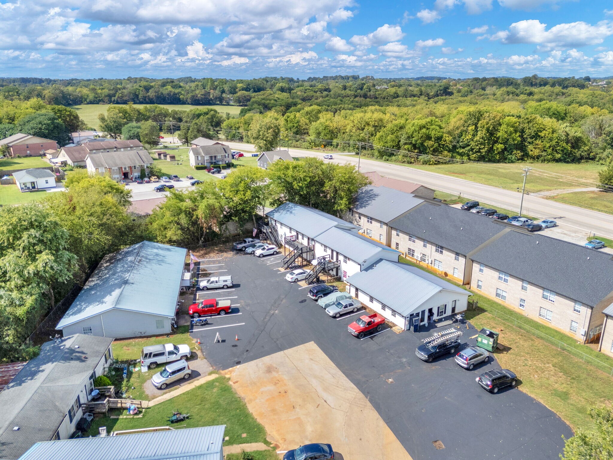 Villa Court Apartments portfolio of 2 properties for sale on LoopNet.com Building Photo- Image 1 of 35