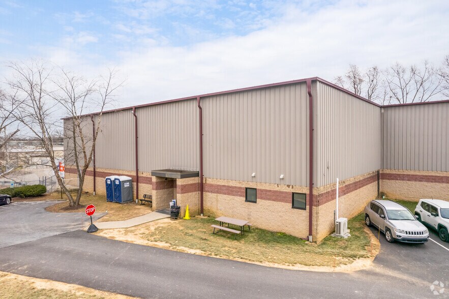 311 June Ave, Blandon, PA for sale - Building Photo - Image 1 of 1