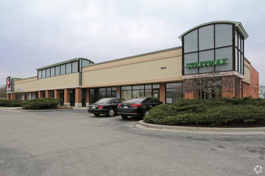 7411 Heathrow Way, Indianapolis, IN for lease - Building Photo - Image 1 of 13