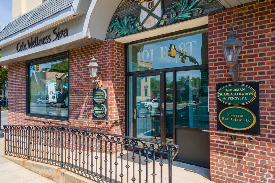 101 E Lancaster Ave, Wayne, PA for lease - Building Photo - Image 3 of 7