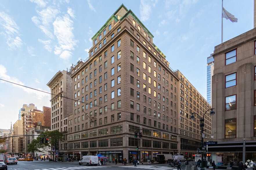 330 Fifth Ave, New York, NY for lease - Primary Photo - Image 1 of 18