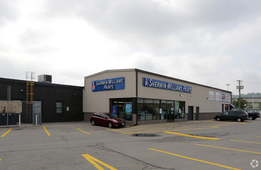 1603-1605 Main St W, Hamilton, ON for lease - Building Photo - Image 3 of 8