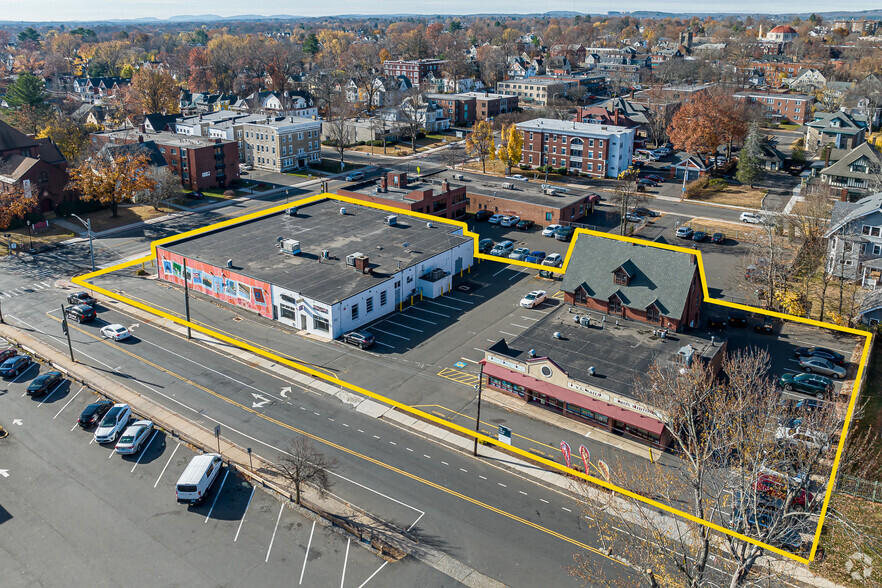 High Traffic | Value-Add Retail portfolio of 2 properties for sale on LoopNet.com - Aerial - Image 1 of 25