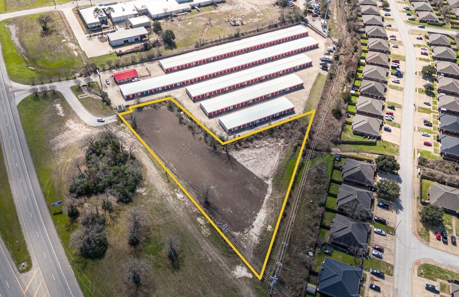 753 N Harvey Mitchell Pky, Bryan, TX for sale - Building Photo - Image 2 of 3