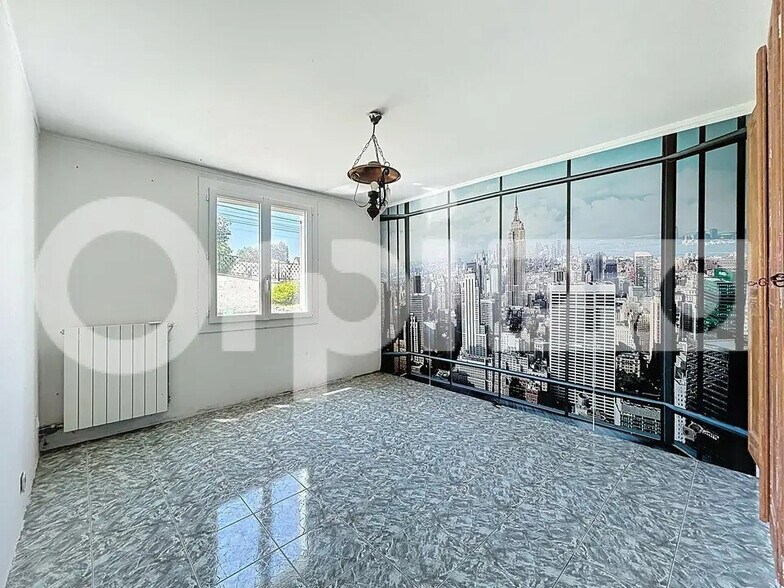 Retail in Breuil-le-Vert for lease - Interior Photo - Image 3 of 8