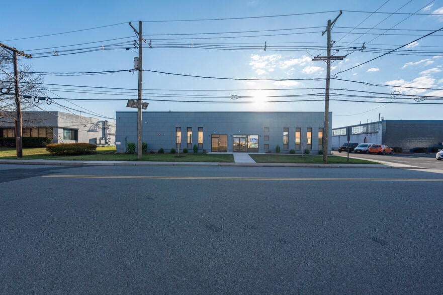 380 North St, Teterboro, NJ for sale - Building Photo - Image 1 of 33