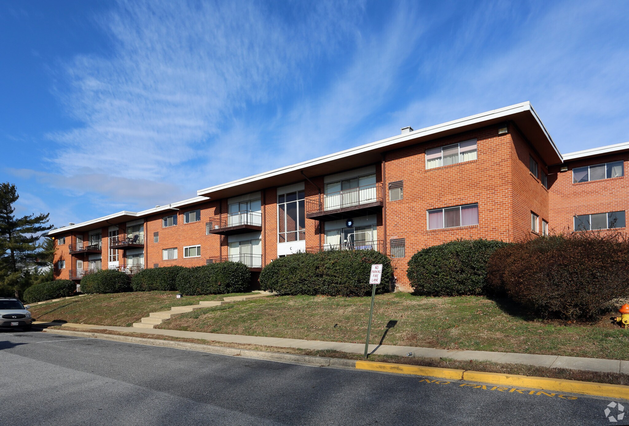 310 Caroline Ave, La Plata, MD 20646