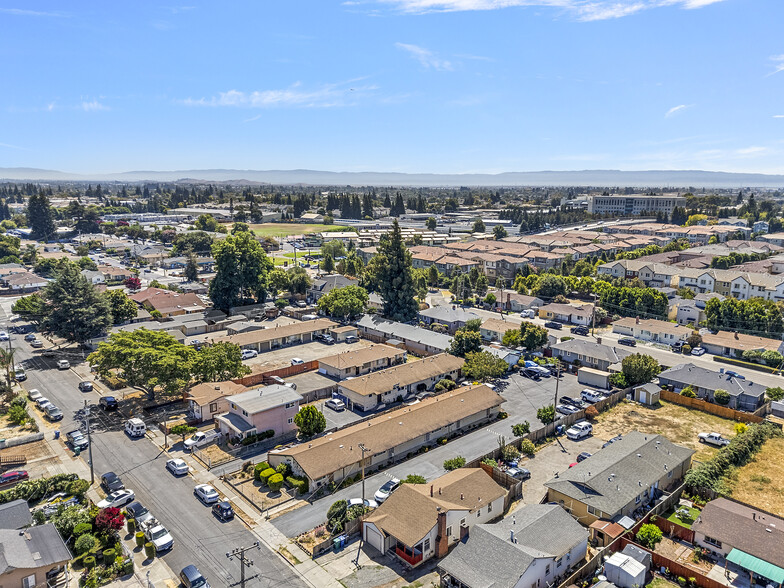 24039 Park St, Hayward, CA for sale - Building Photo - Image 1 of 4