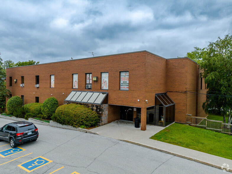 15 Elizabeth St, Orangeville, ON for lease - Primary Photo - Image 1 of 5