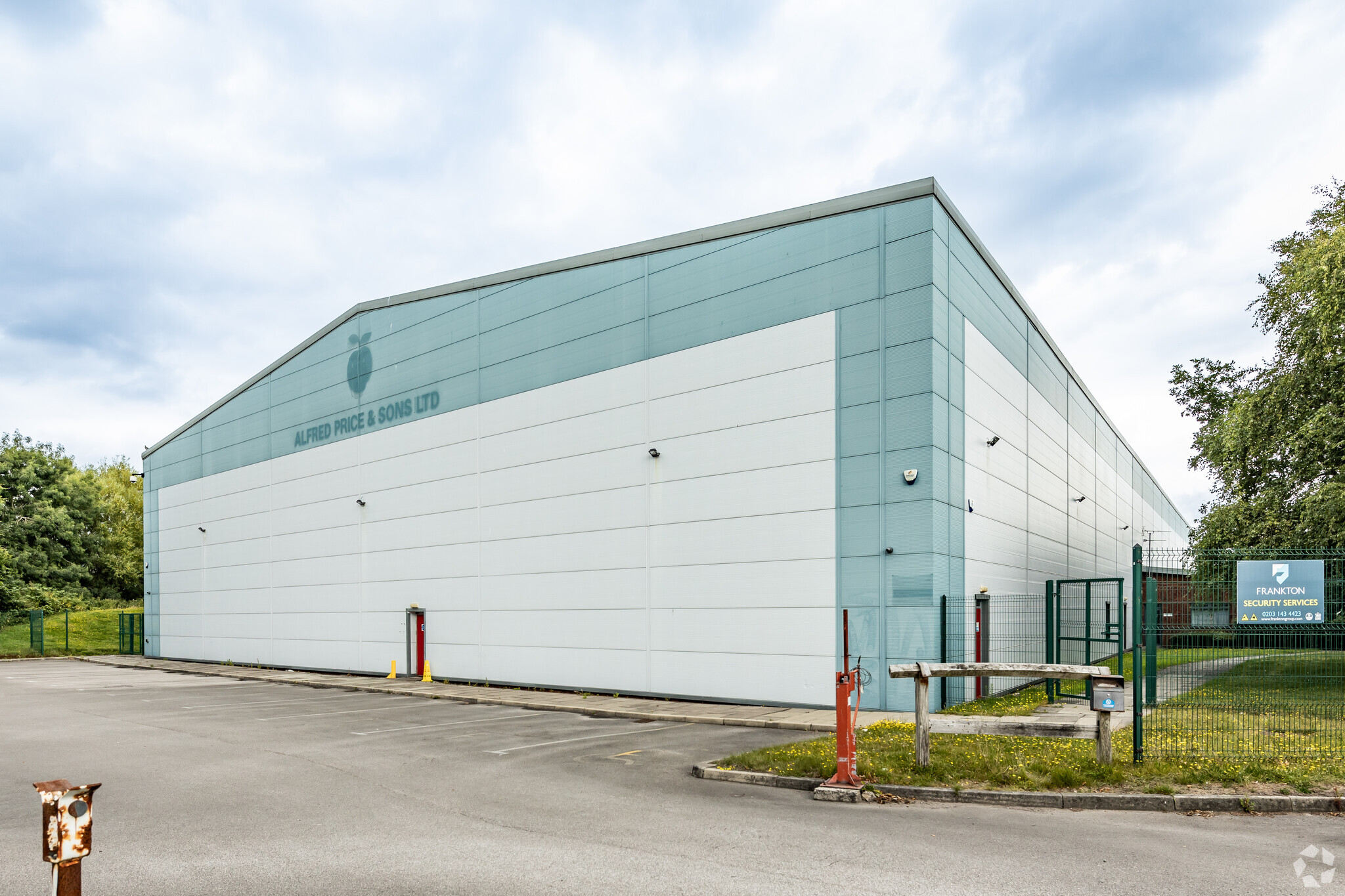 Penrhyn Rd, Prescot for sale Building Photo- Image 1 of 1