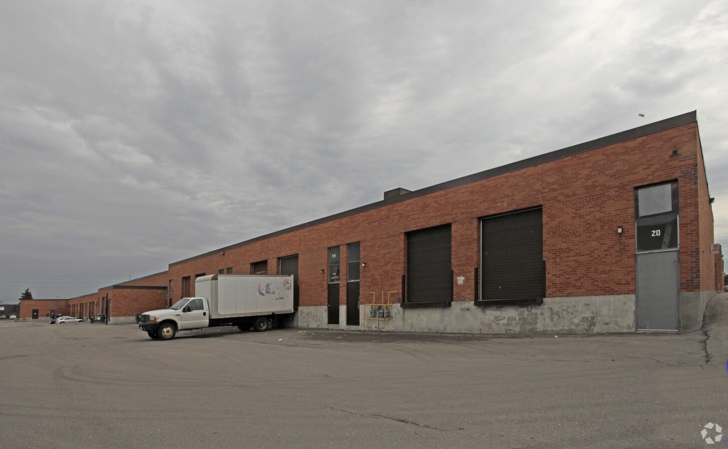 7290 Torbram Rd, Mississauga, ON L4T 3X2