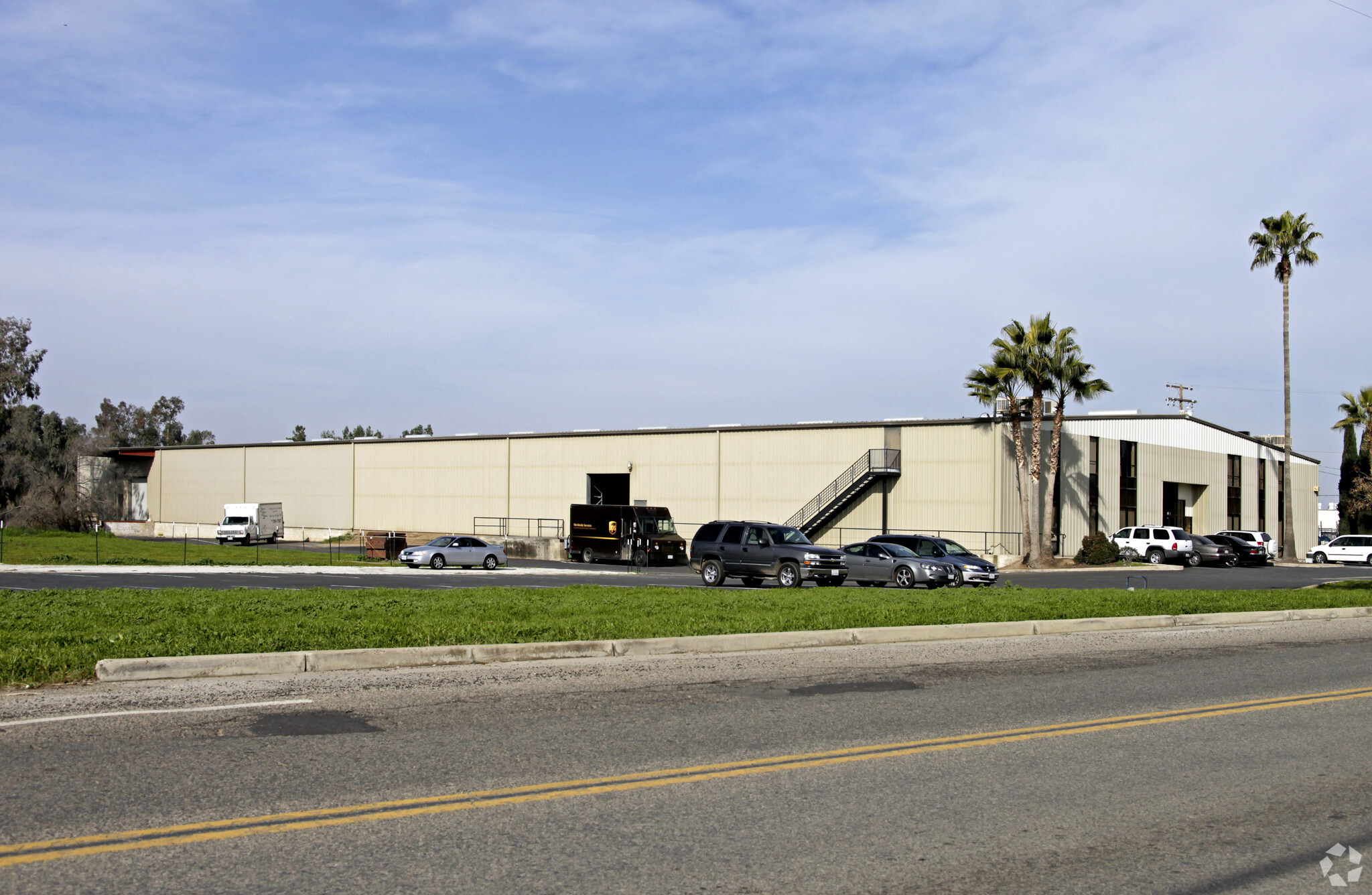 1343 S Main St, Porterville, CA for sale Primary Photo- Image 1 of 1