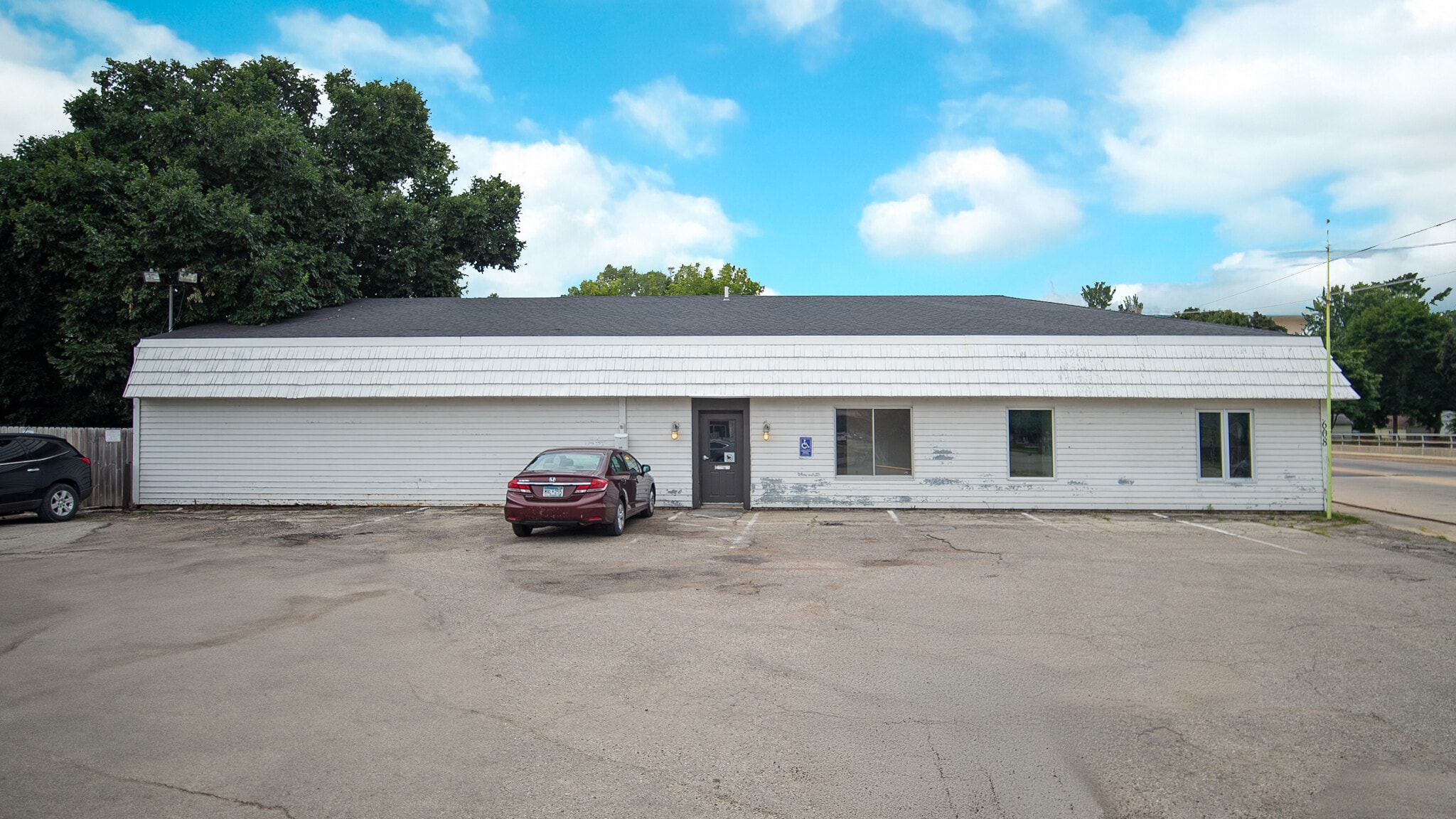 608 7th St NW, Rochester, MN for lease Building Photo- Image 1 of 9