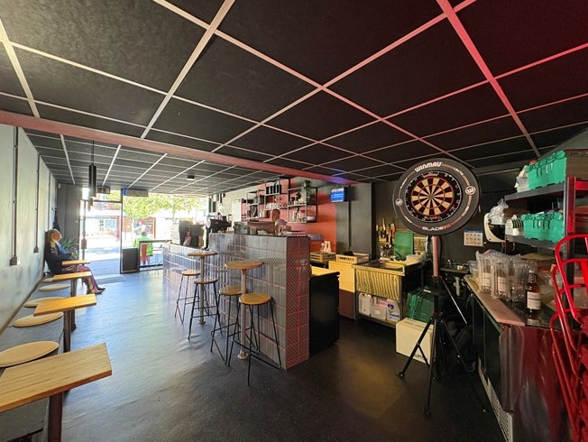 337, 341 & 343 Beersbridge Road portfolio of 3 properties for sale on LoopNet.com - Interior Photo - Image 3 of 11