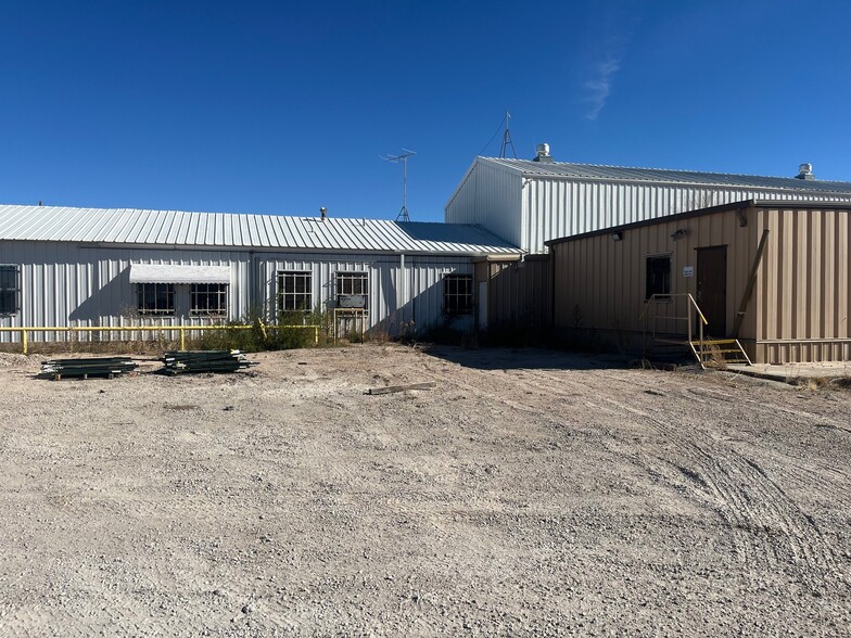 901 S Cecil St, Hobbs, NM for lease - Building Photo - Image 3 of 15