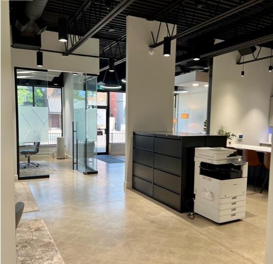 1063 Erie St E, Windsor, ON for sale - Interior Photo - Image 2 of 9