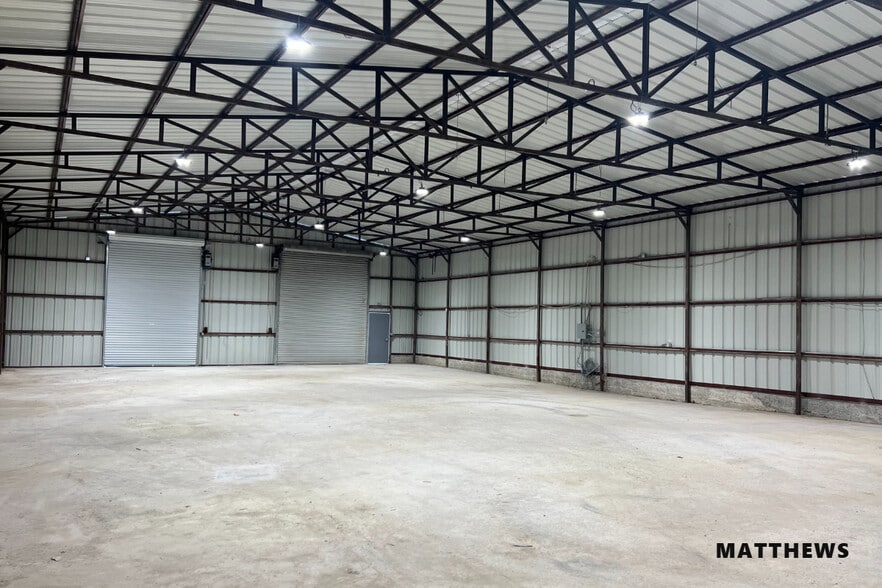 6500 Airport Fwy, Haltom City, TX for lease - Building Photo - Image 3 of 3