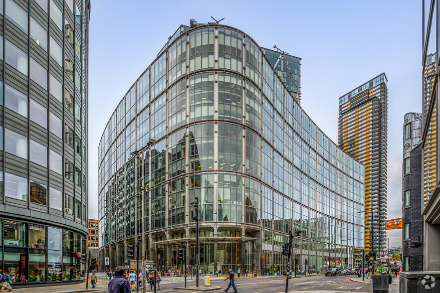 201 Bishopsgate, London for lease - Building Photo - Image 1 of 16