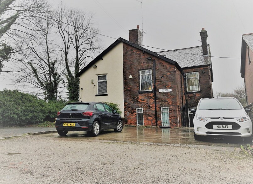 227 Bury New Rd, Manchester, M45 8GW