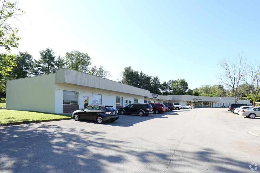 3508 Maryville Pike, Knoxville, TN for lease - Primary Photo - Image 1 of 16