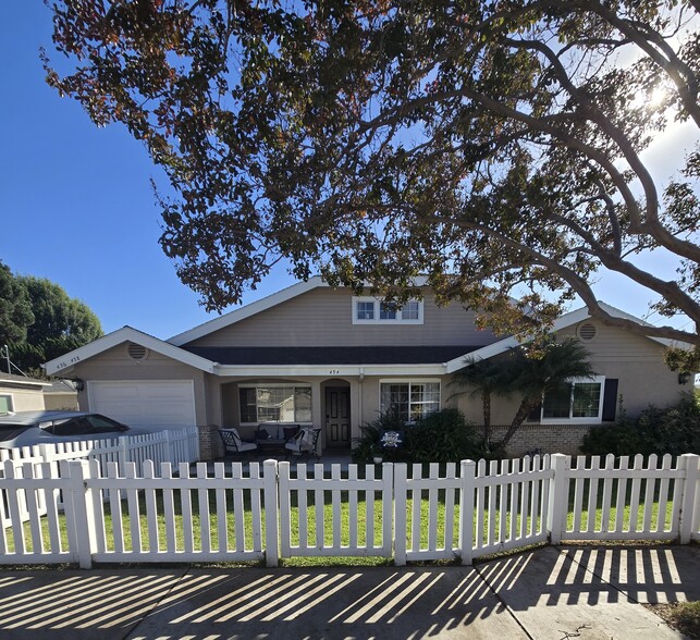 454 W Meda Ave, Glendora, CA for sale - Primary Photo - Image 1 of 1