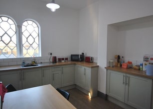 Station Rd, Great Glen for lease Interior Photo- Image 1 of 4