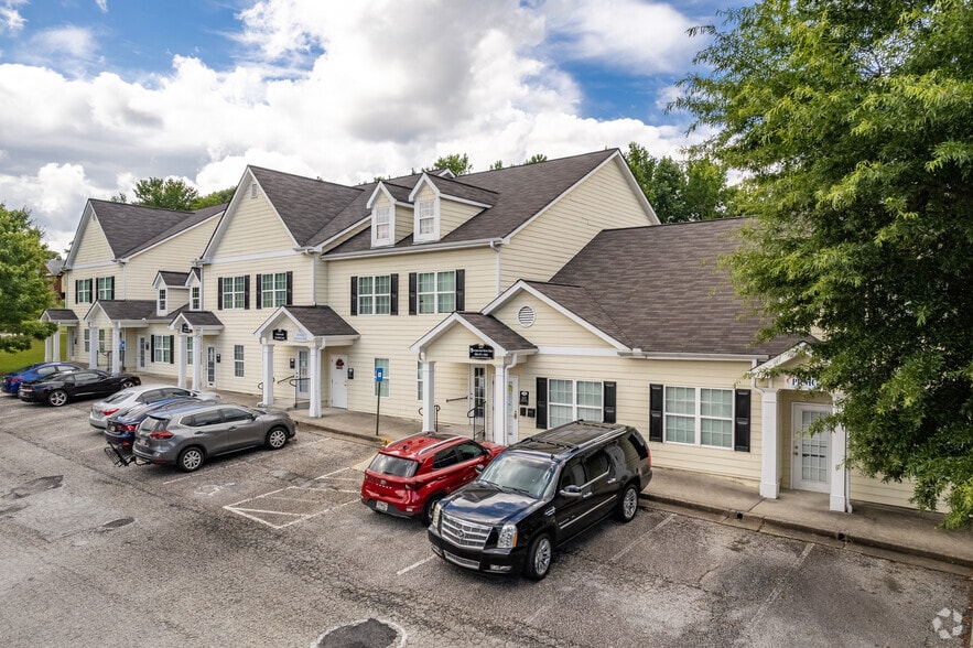 8325 Office Park Dr, Douglasville, GA for lease - Primary Photo - Image 1 of 15