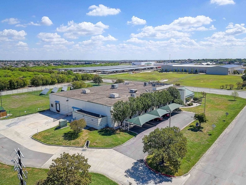 6203 Woodlake Ctr, San Antonio, TX for sale - Image 1 of 17