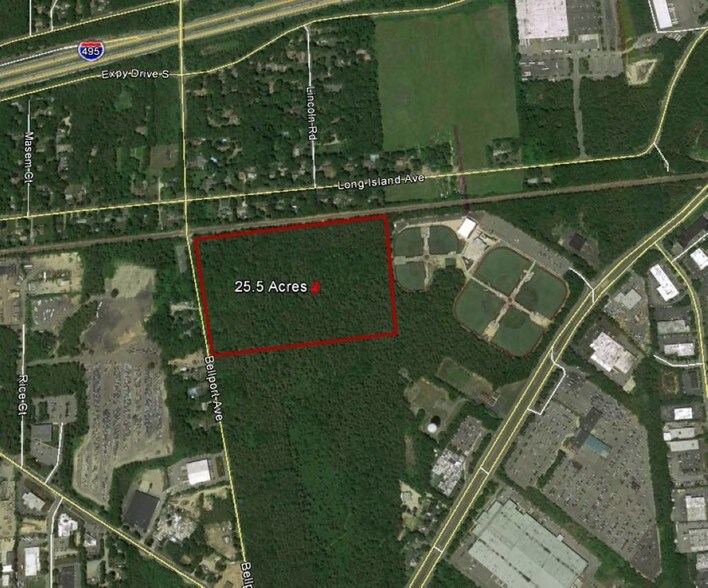 Bellport Ave, Yaphank, NY for sale - Building Photo - Image 1 of 1