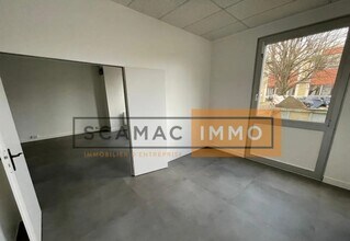 Flex in Emerainville for lease Interior Photo- Image 2 of 9