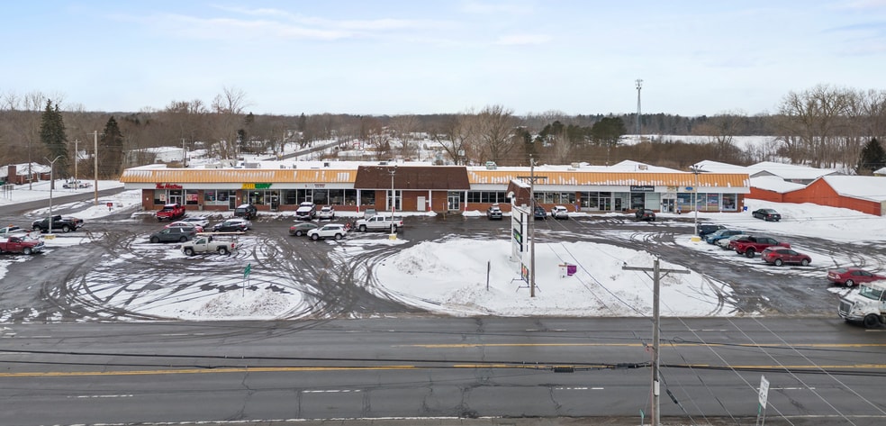 3976-3984 Lockport Olcott Rd, Lockport, NY for sale - Building Photo - Image 3 of 7