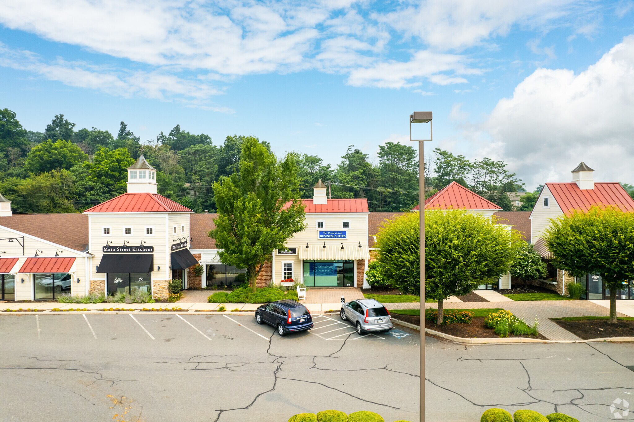 345361 W Main St, Leola, PA 17540 Meadowbrook Business Suites