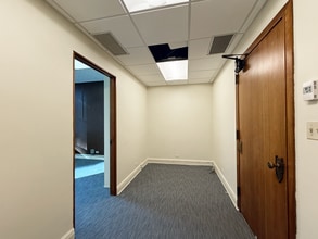 77 W Washington St, Chicago, IL for lease Interior Photo- Image 1 of 4