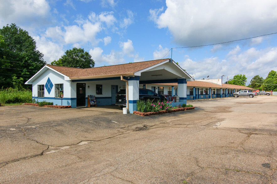 301 US Highway 59, Queen City, TX for sale - Building Photo - Image 1 of 1