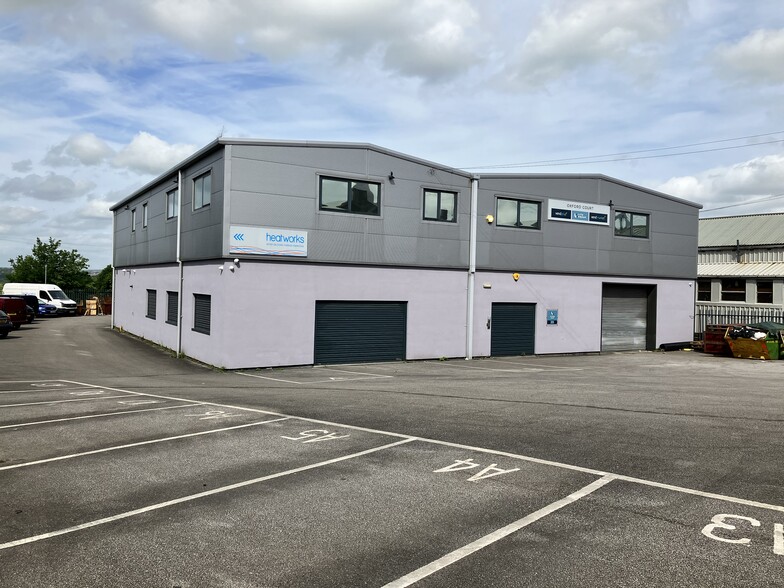 Oxford Rd, Cleckheaton for lease - Building Photo - Image 2 of 2