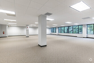 6445 Powers Ferry Rd NW, Atlanta, GA for lease Interior Photo- Image 2 of 4