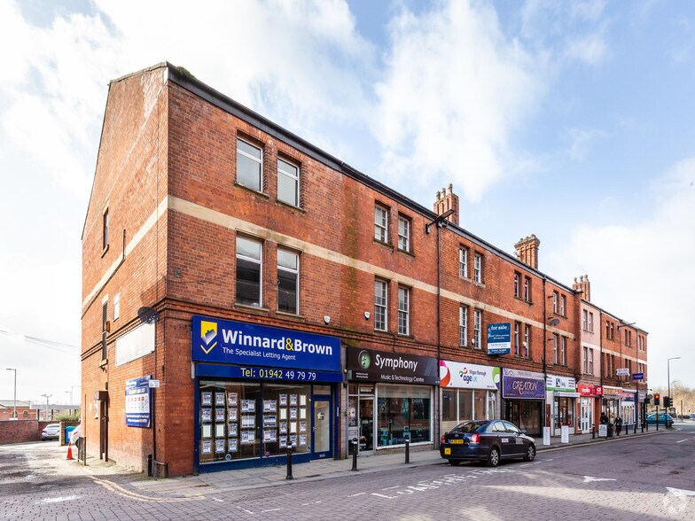 66-68 Market St, Wigan for sale - Primary Photo - Image 1 of 1