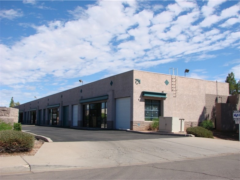 761 N Monterey St, Gilbert, AZ for lease - Building Photo - Image 3 of 5