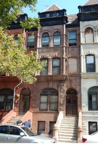 229 W 136th St, New York, NY for sale - Building Photo - Image 2 of 9