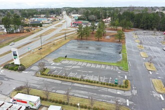 2221-2273 Charleston Hwy, Cayce, SC for lease Building Photo- Image 2 of 4