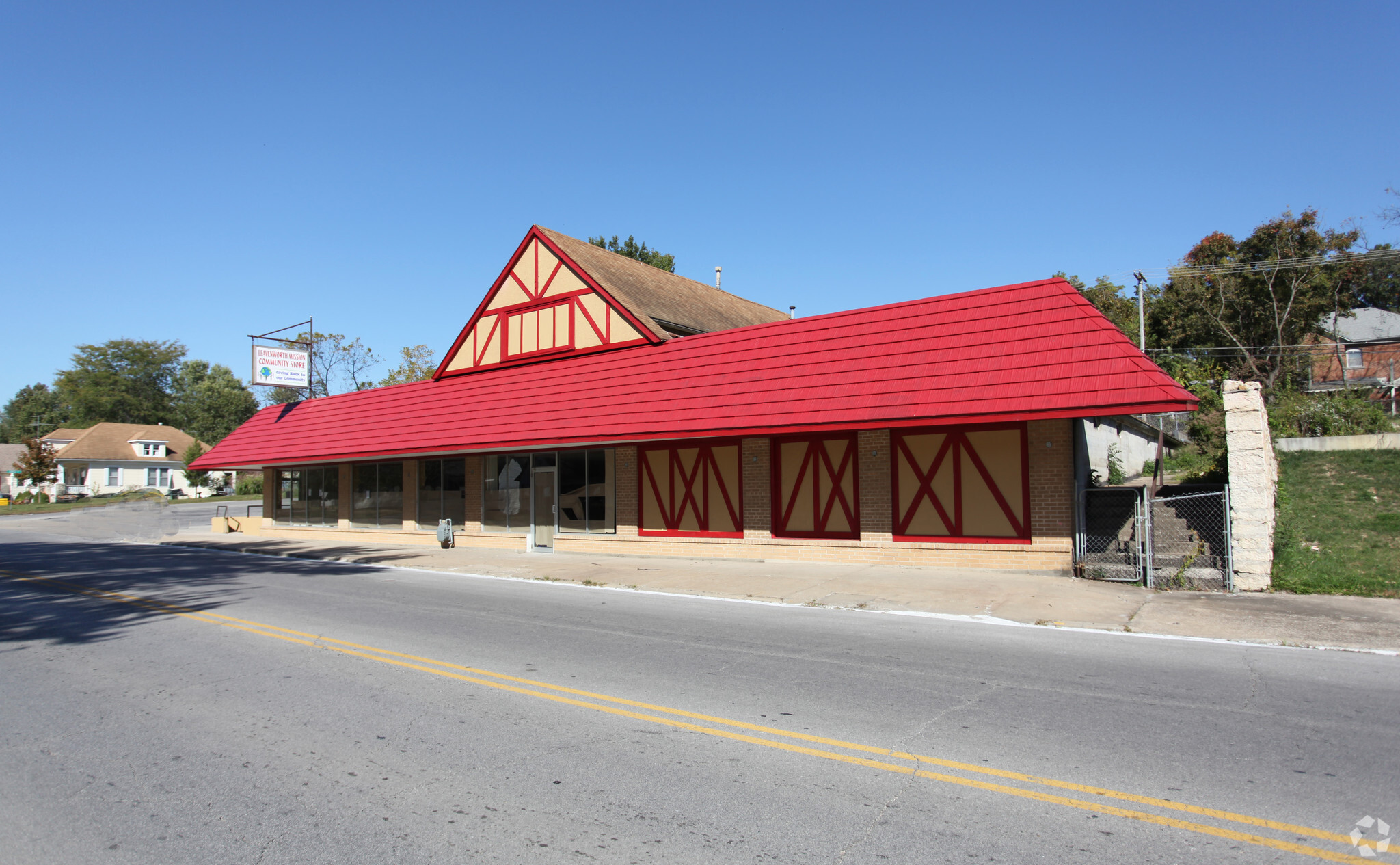 1140 Spruce St, Leavenworth, KS for sale Building Photo- Image 1 of 1