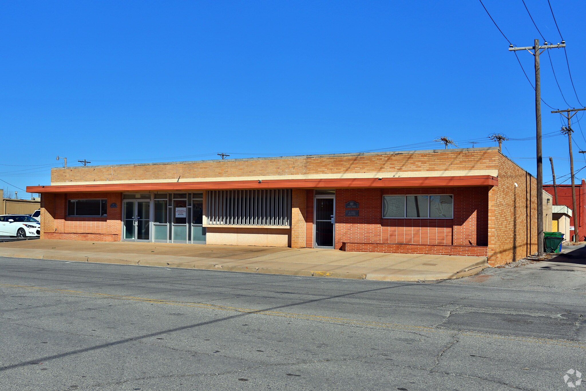 707-709 W Walnut Ave, Duncan, OK for sale Primary Photo- Image 1 of 1