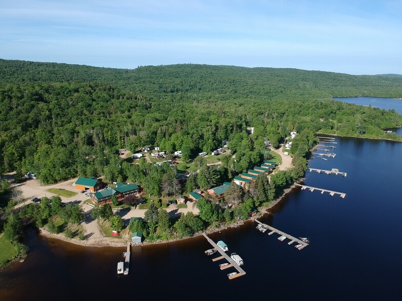20 Ch du Fontbrune, Ferme-neuve, QC for sale - Primary Photo - Image 1 of 1