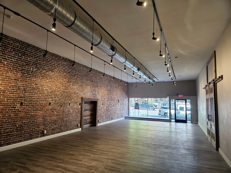 1121-1139 4th St, San Rafael, CA for lease - Interior Photo - Image 3 of 26